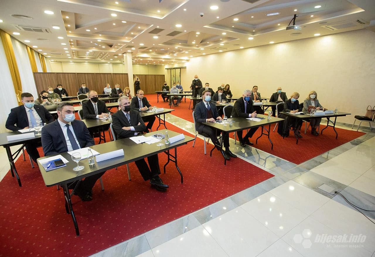 Forum: BiH bilježi blagi oporavak gospodarstva