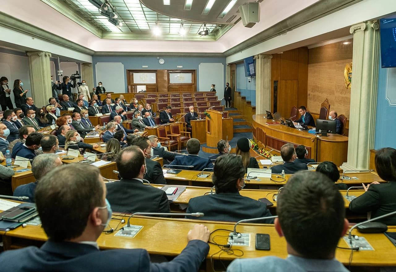 Crna Gora dobila novu vladu koju predvodi premijer Zdravko Krivokapić