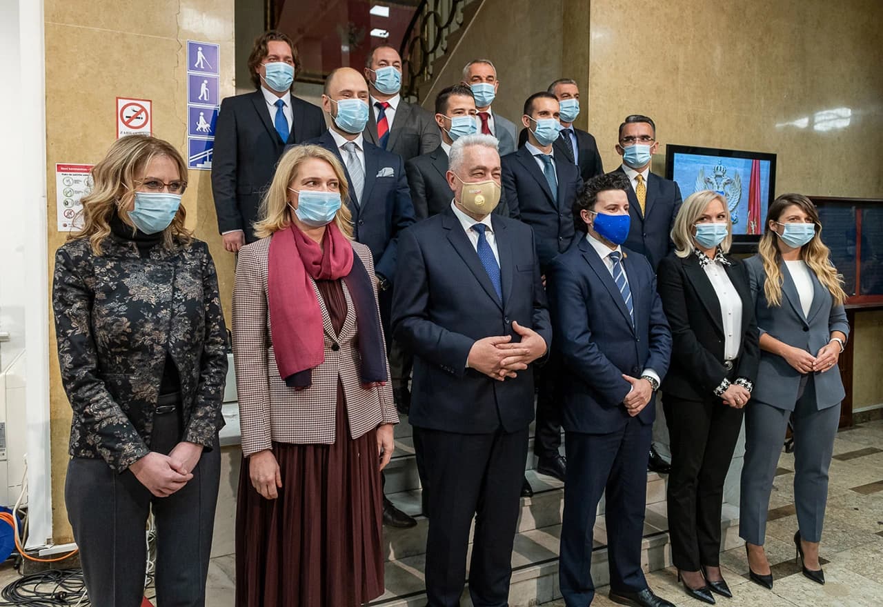 Crna Gora dobila novu vladu koju predvodi premijer Zdravko Krivokapić