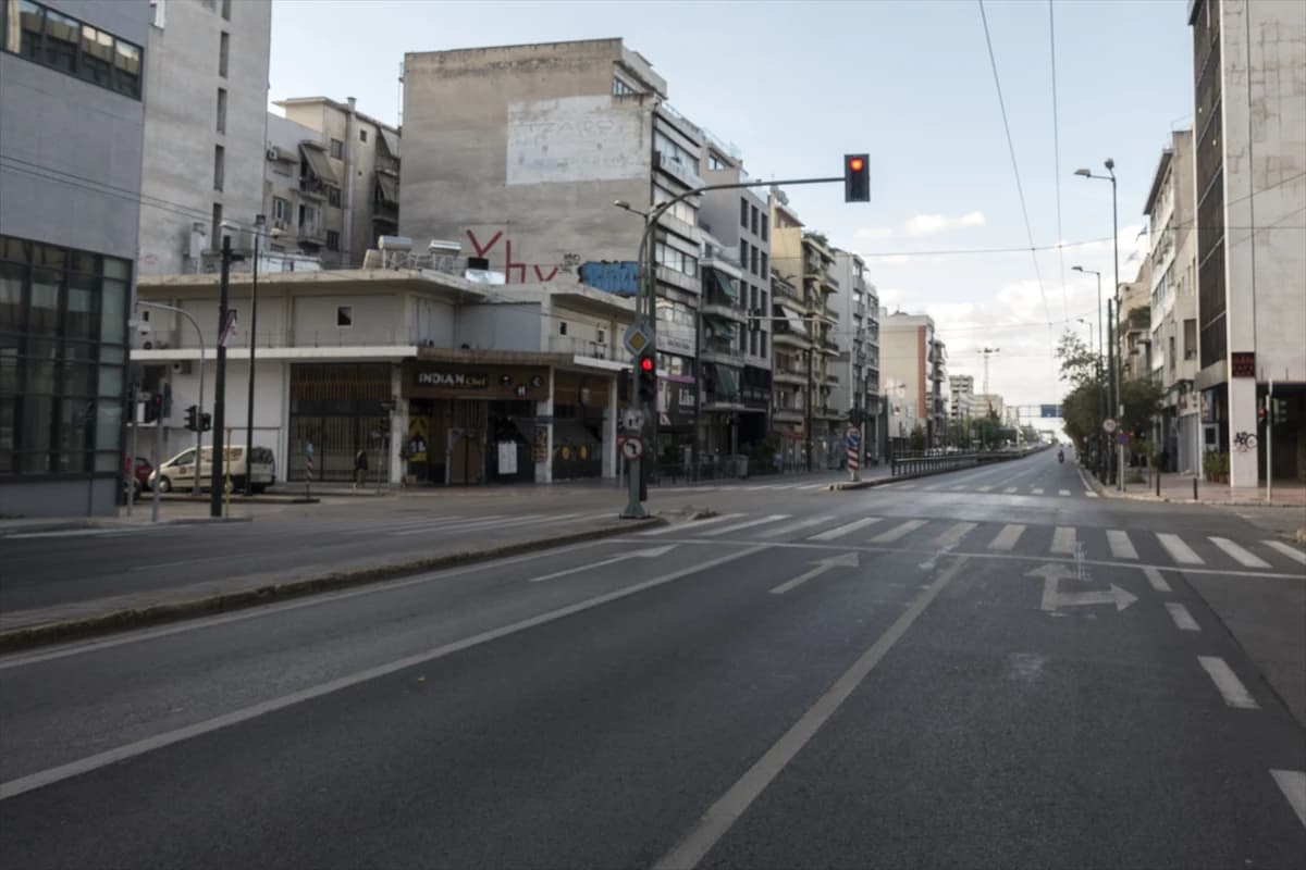  U Grčkoj uveden drugi lockdown, puste ulice i trgovi Atene