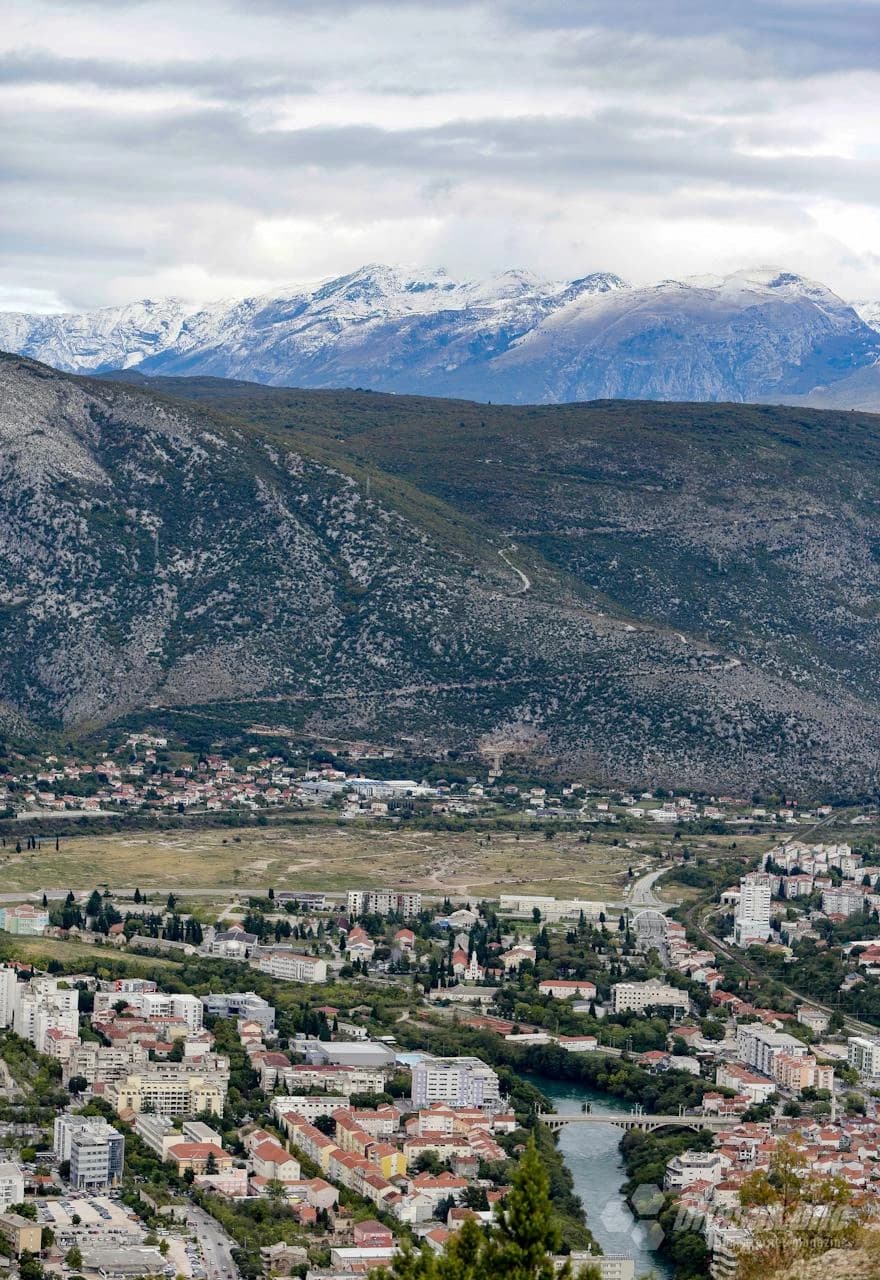 Snijeg na planinama oko Mostara