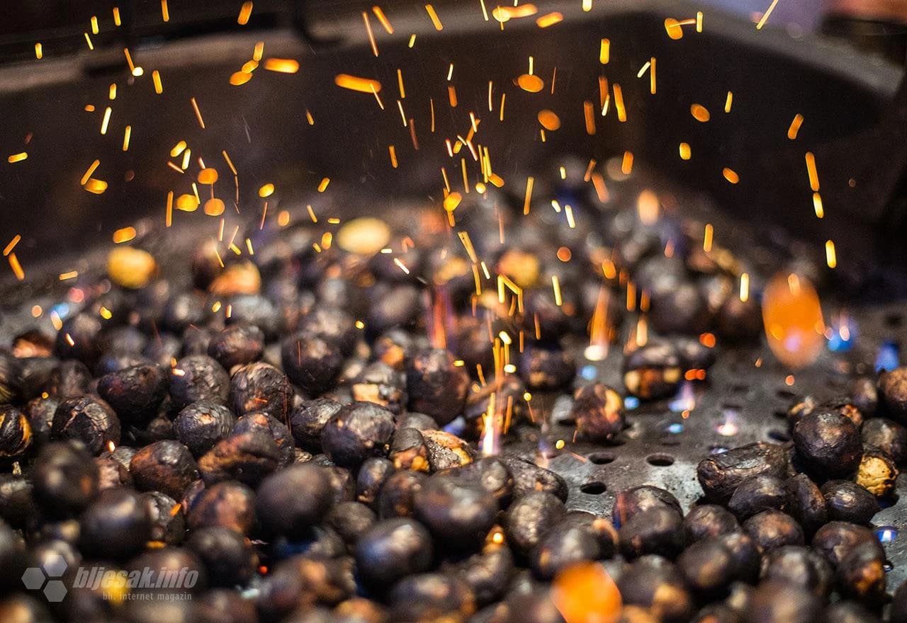Prodaja kestena na mostarskim ulicama