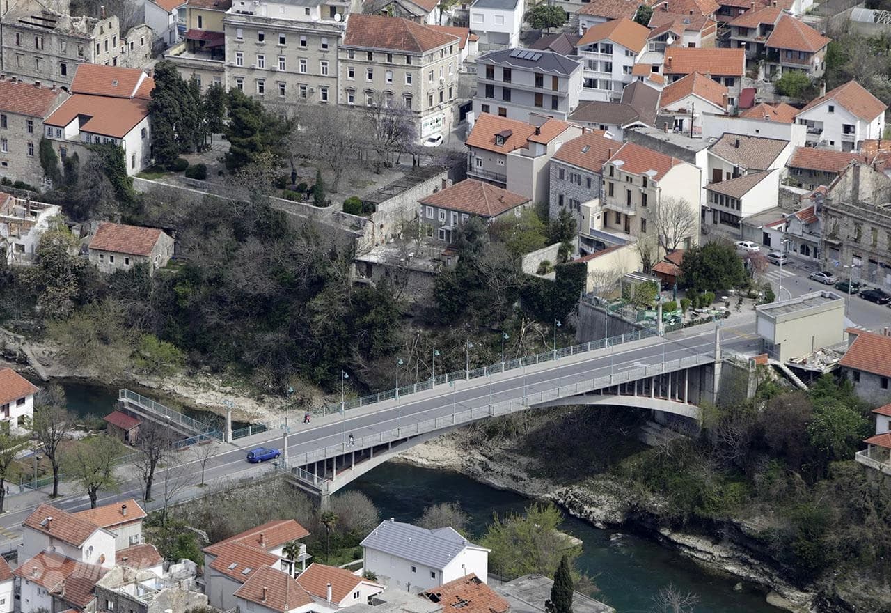 Lučki most u Mostaru