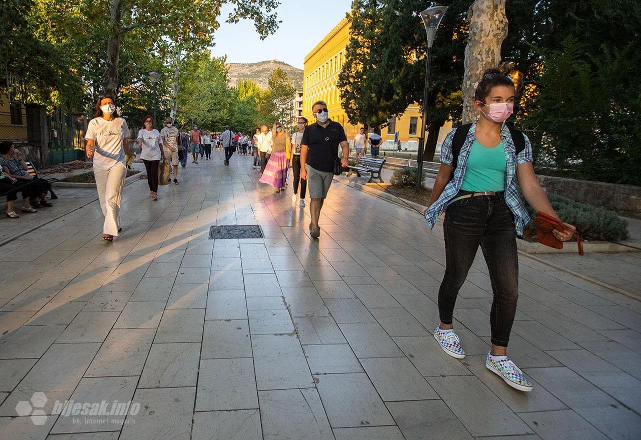 Prosvjed roditelja u Mostaru