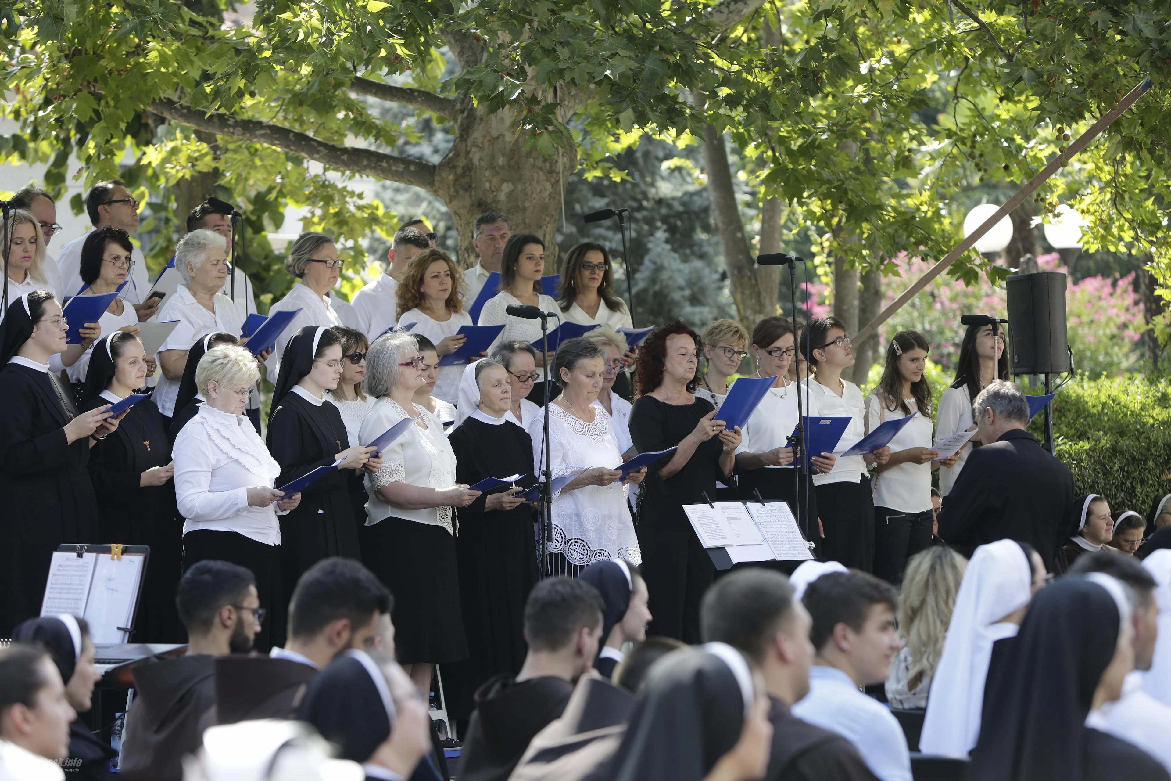 Biskup Petar Palić preuzeo službu mostarsko-duvanjskog biskupa i apostolskog upravitelja Trebinjsko-mrkanske biskupije.