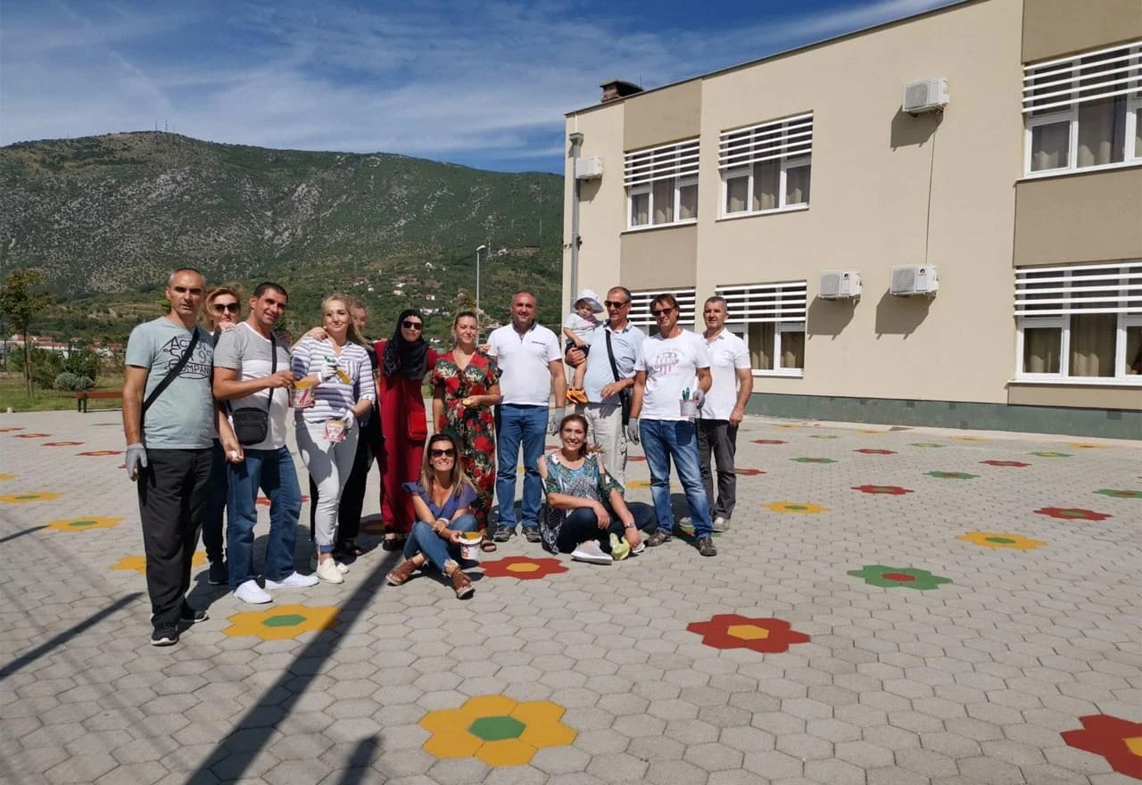 Dvorište Osnovne škole Zalik Mostar