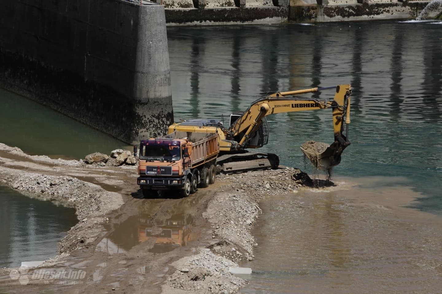 Vađenje pjeska zamutilo je vodu