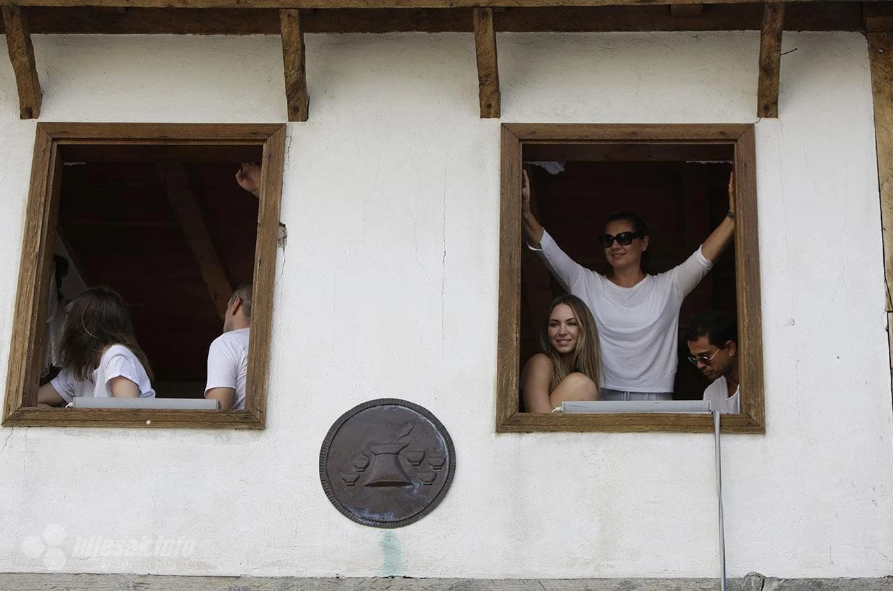 Ove godine nastupio je ukupno 31 skakač (12 skakača na glavu, 19 u kategoriji skokova na noge) iz Bosne i Hercegovine i susjednih zemalja