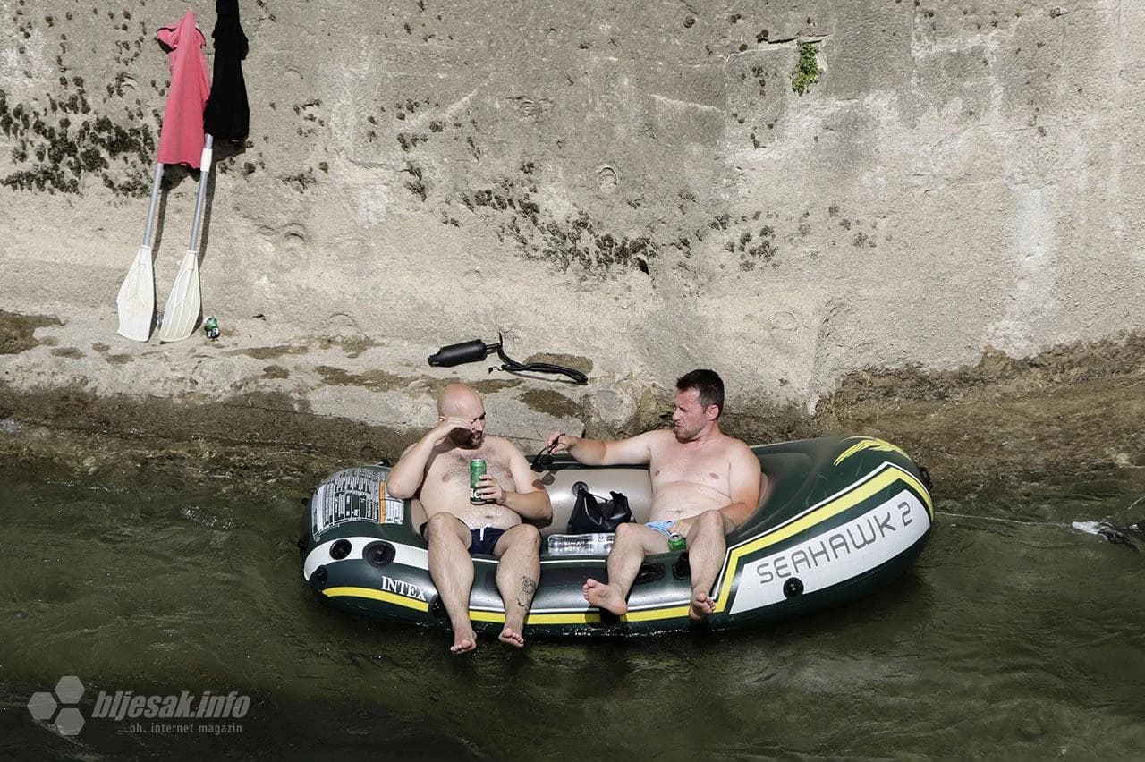 Ove godine nastupio je ukupno 31 skakač (12 skakača na glavu, 19 u kategoriji skokova na noge) iz Bosne i Hercegovine i susjednih zemalja