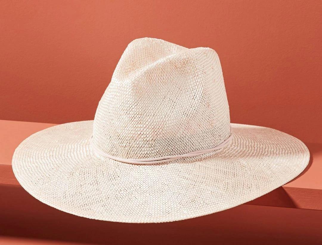 Slamnati šeširi davno prerasli svoju praktičnu ulog