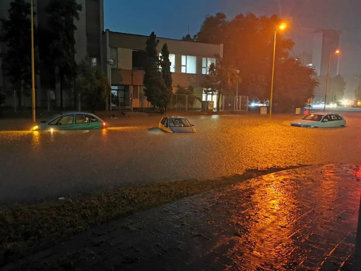 Poplavljene ulice nakon nevremena