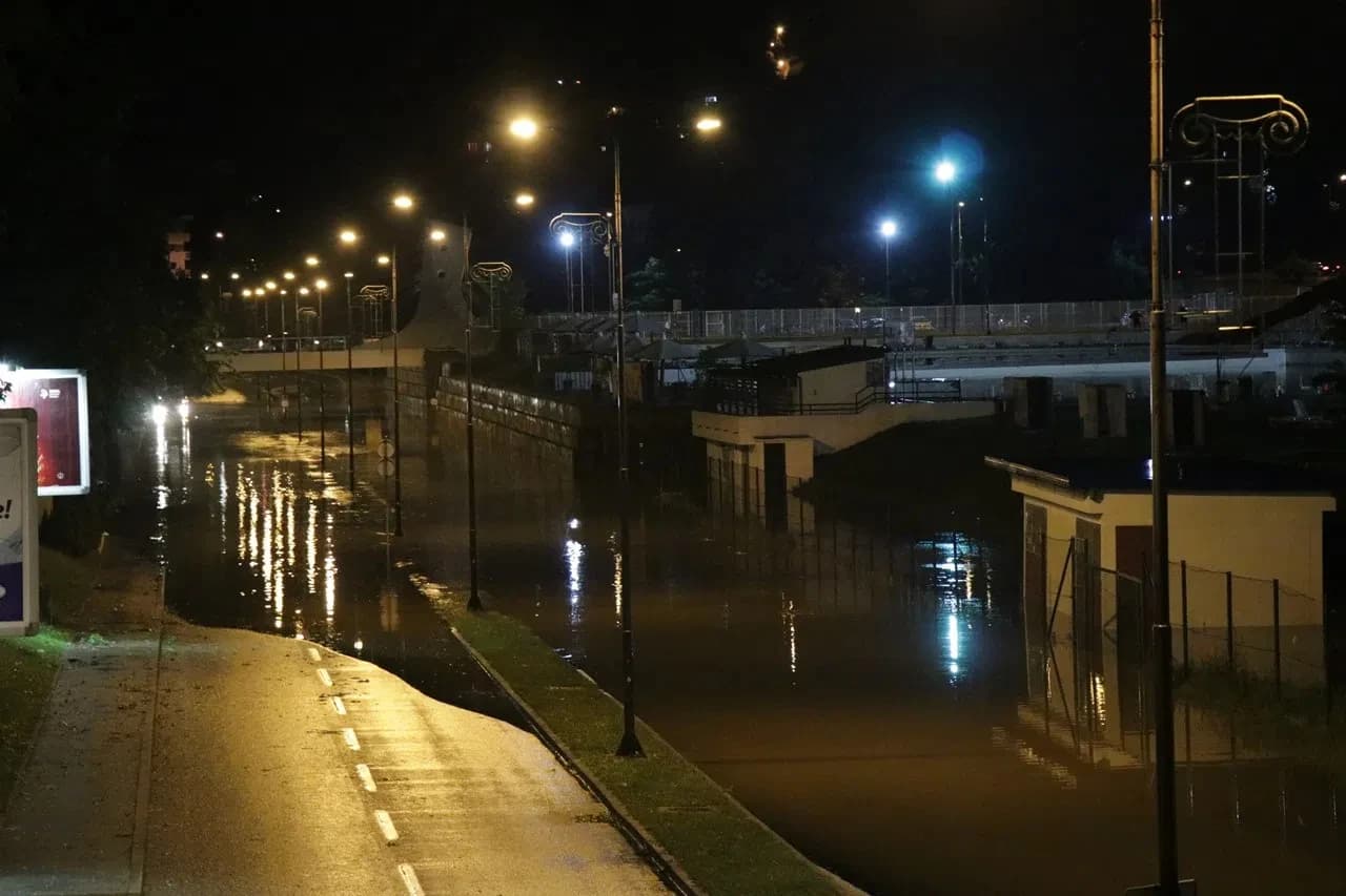 Kratko je dolazilo i do prestanka napajanja električnom energijom