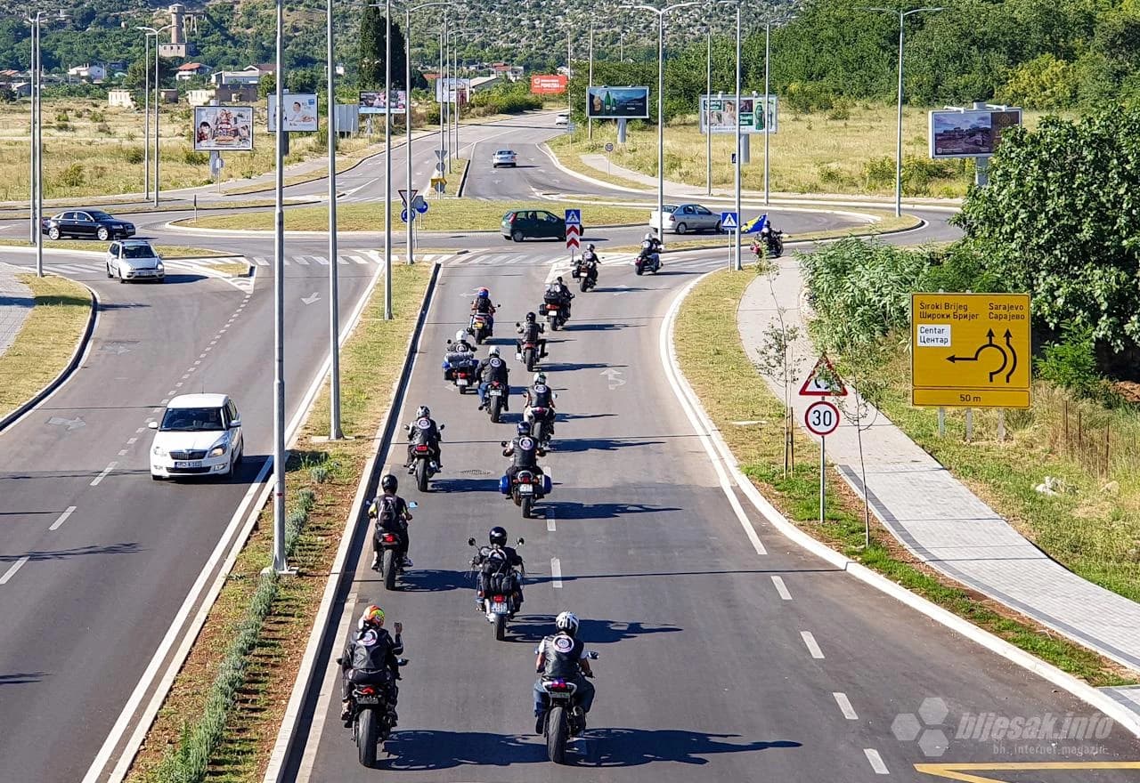 Mostarci krenuli na 'Moto maraton za Srebrenicu'