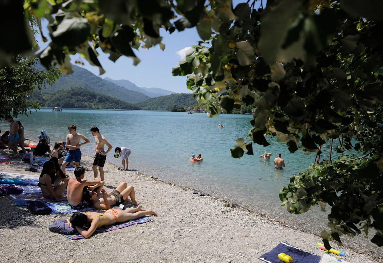 Jablaničko jezero puno kupača