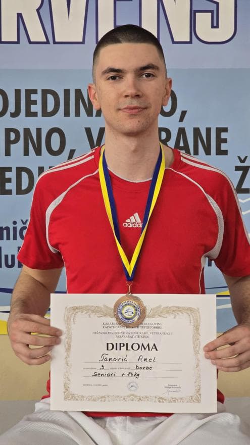 Anel Tanović - Državno prvenstvo u karateu: Veladžić zlatni a Tanović brončani