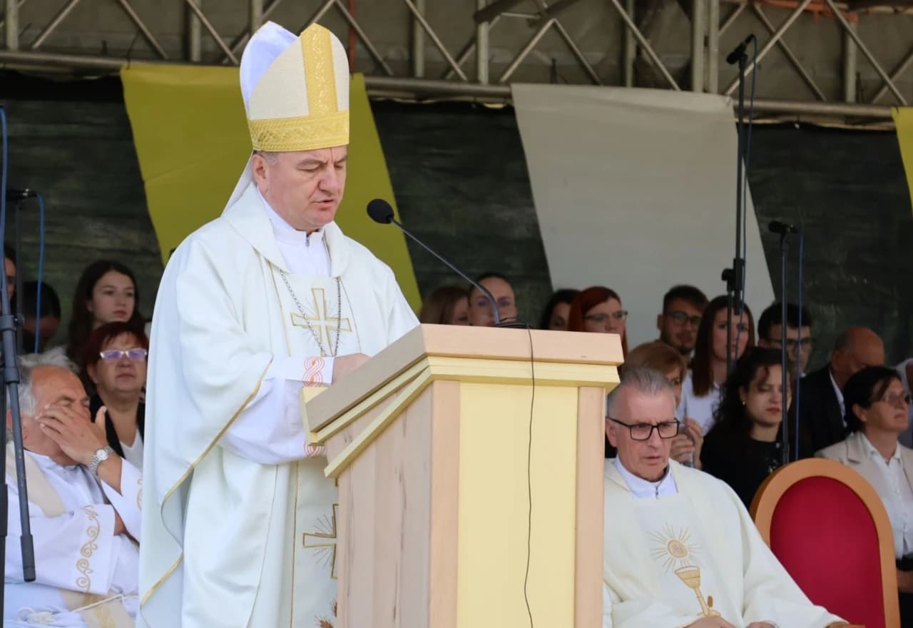 Mostarsko-duvanjski biskup i apostolski upravitelj trebinjsko-mrkanski mons. Petar Palić