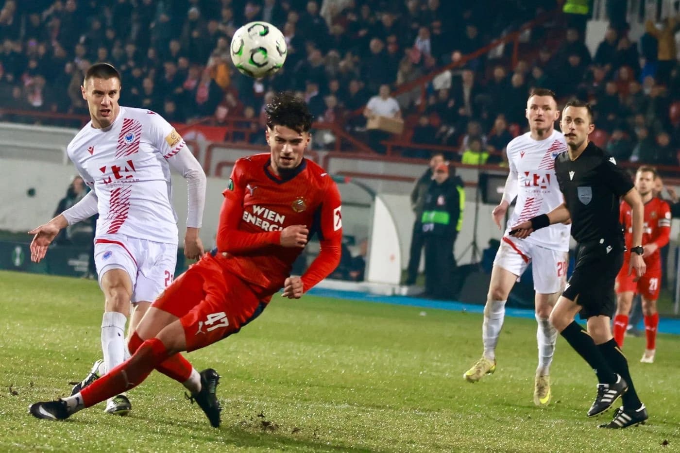 Rapid se grčevito brani - Amin Groller