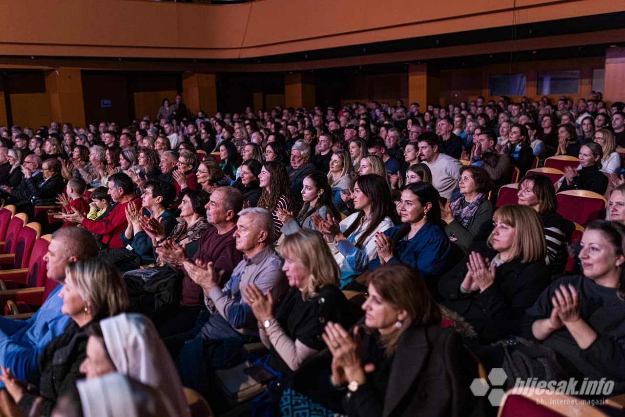 Emocije, tradicija i nove nade na božićnom koncertu u Mostaru