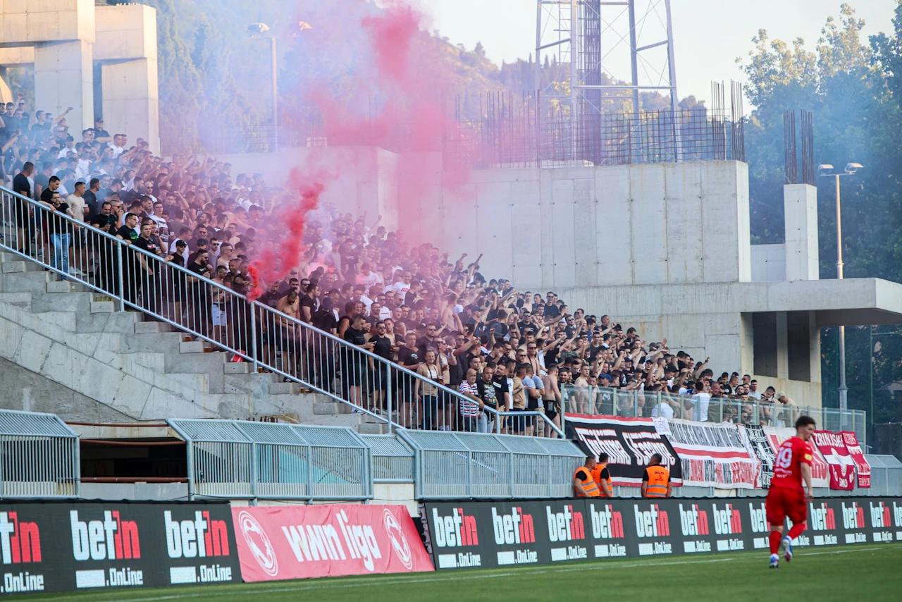 Ultrasi na "stajanju"
